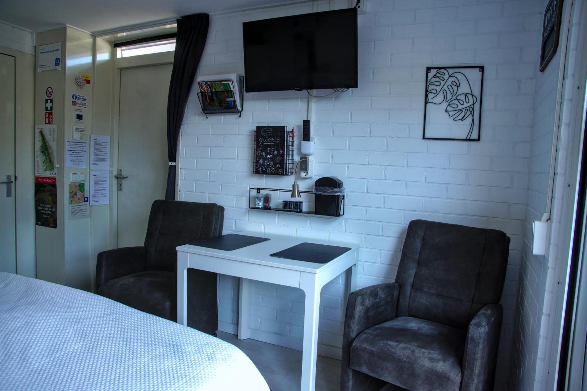 Emmen Bed And Breakfast Екстериор снимка