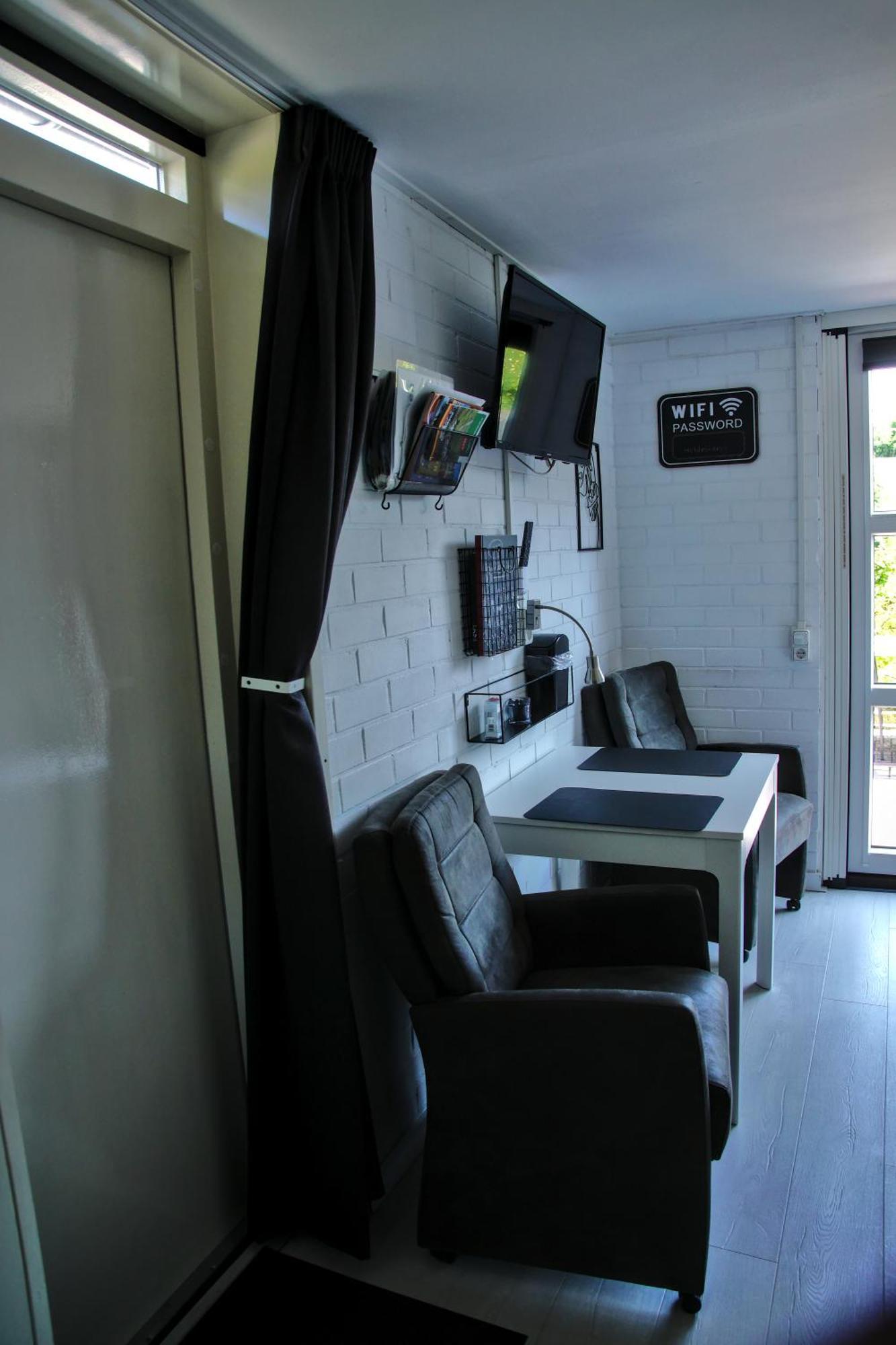 Emmen Bed And Breakfast Екстериор снимка